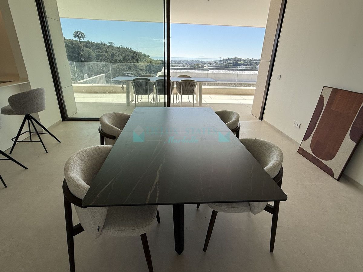 Apartment for sale in La Quinta, Benahavis