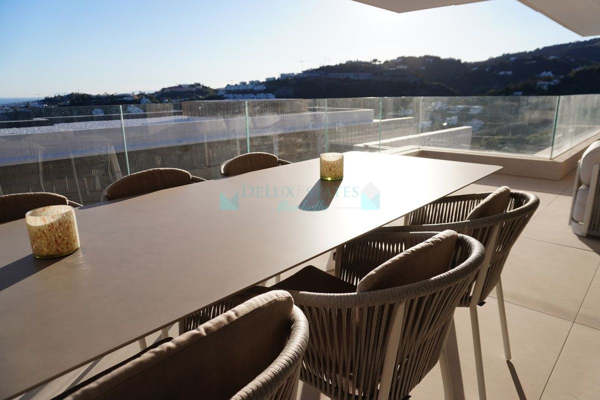 Apartment for sale in La Quinta, Benahavis