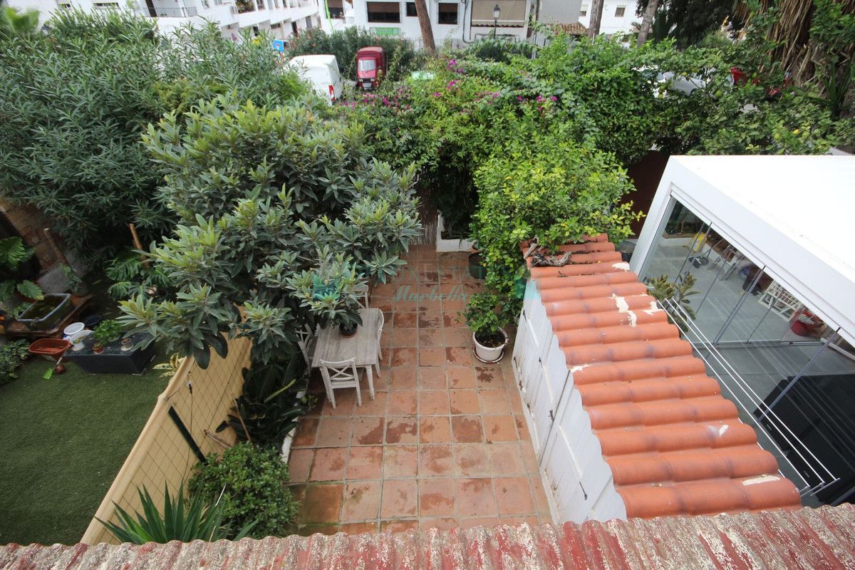 Adosado en venta en Elviria, Marbella Este