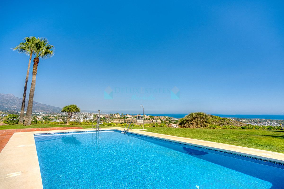 Adosado en venta en Benahavis