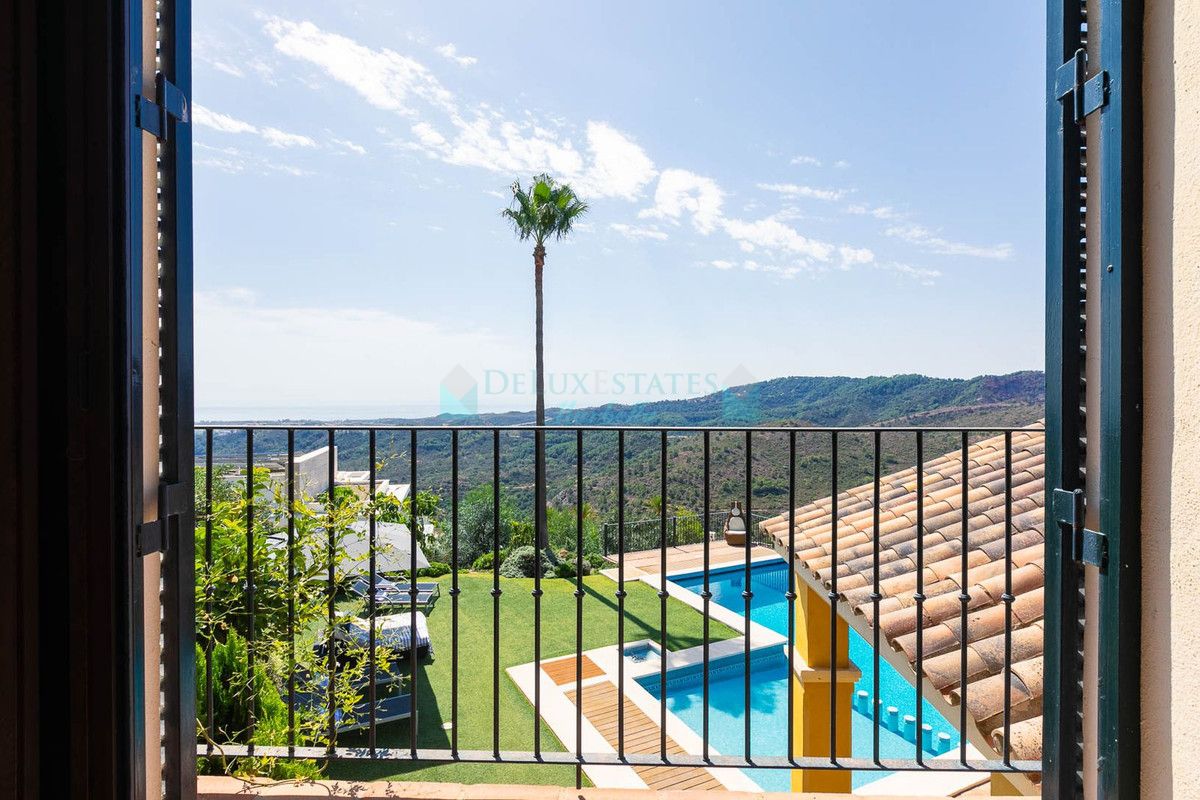 Villa for rent in Benahavis