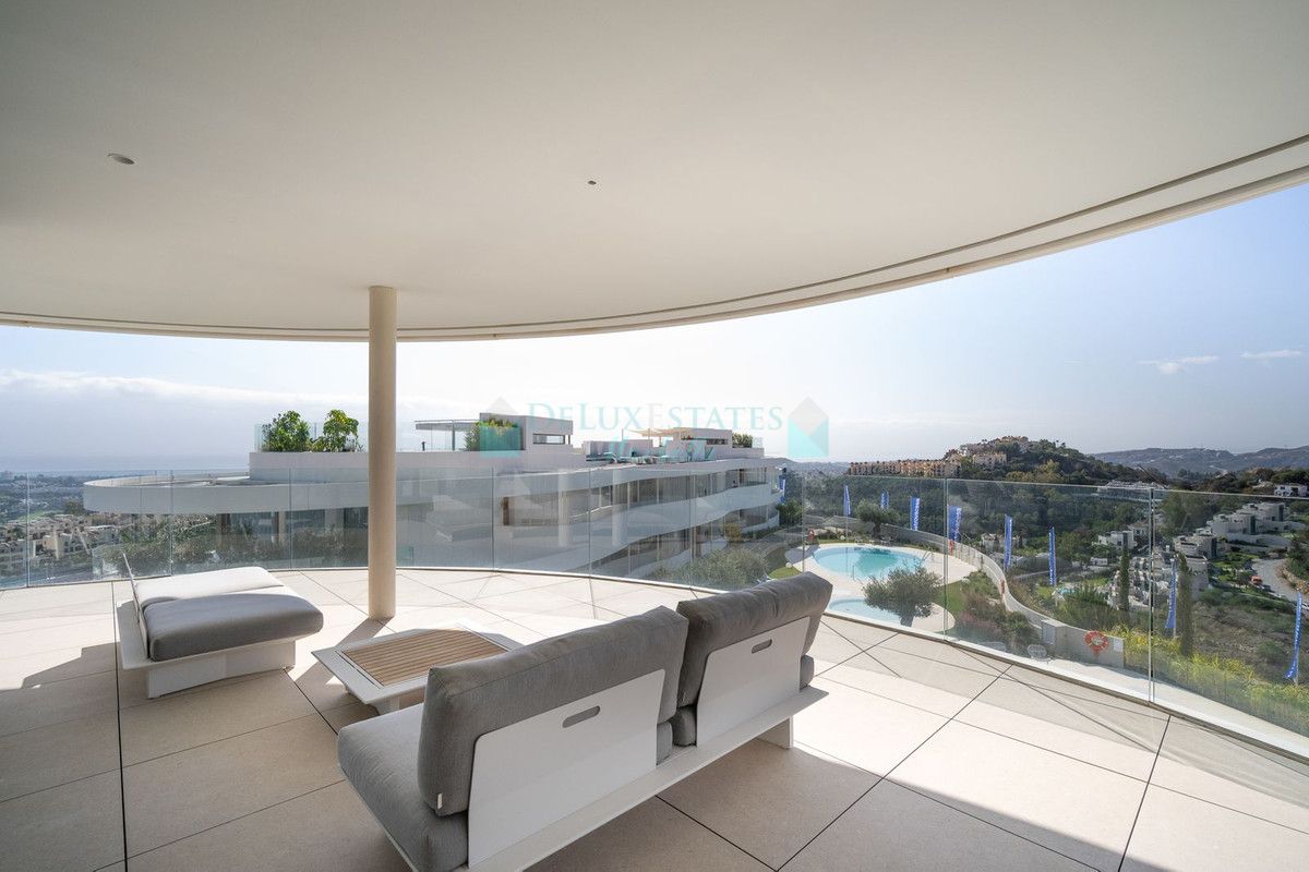 Apartment for sale in Benahavis