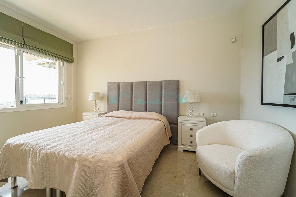 Apartamento en alquiler en Elviria, Marbella Este