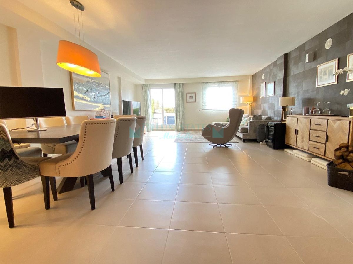 Town House for sale in Estepona