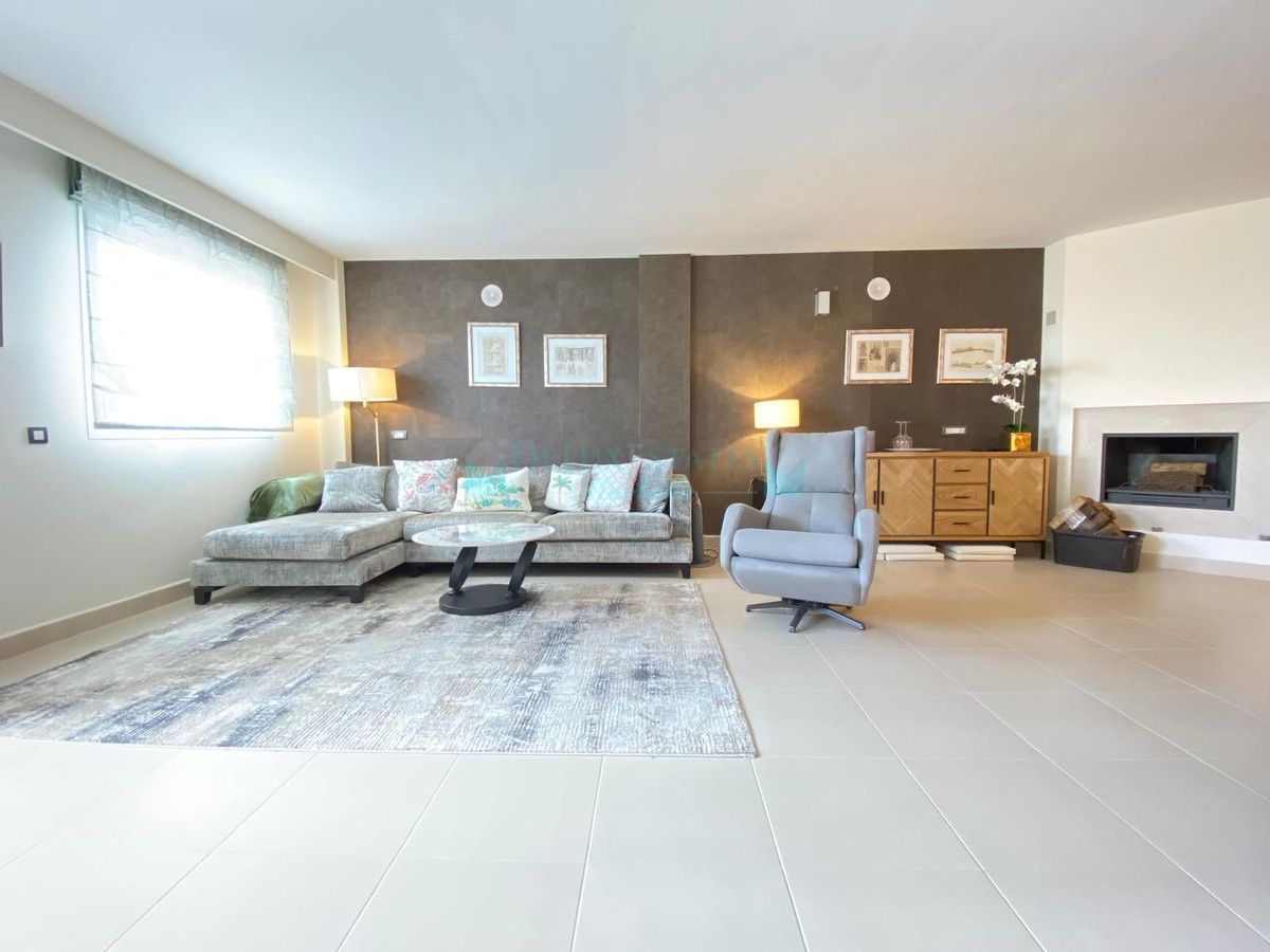 Town House for sale in Estepona