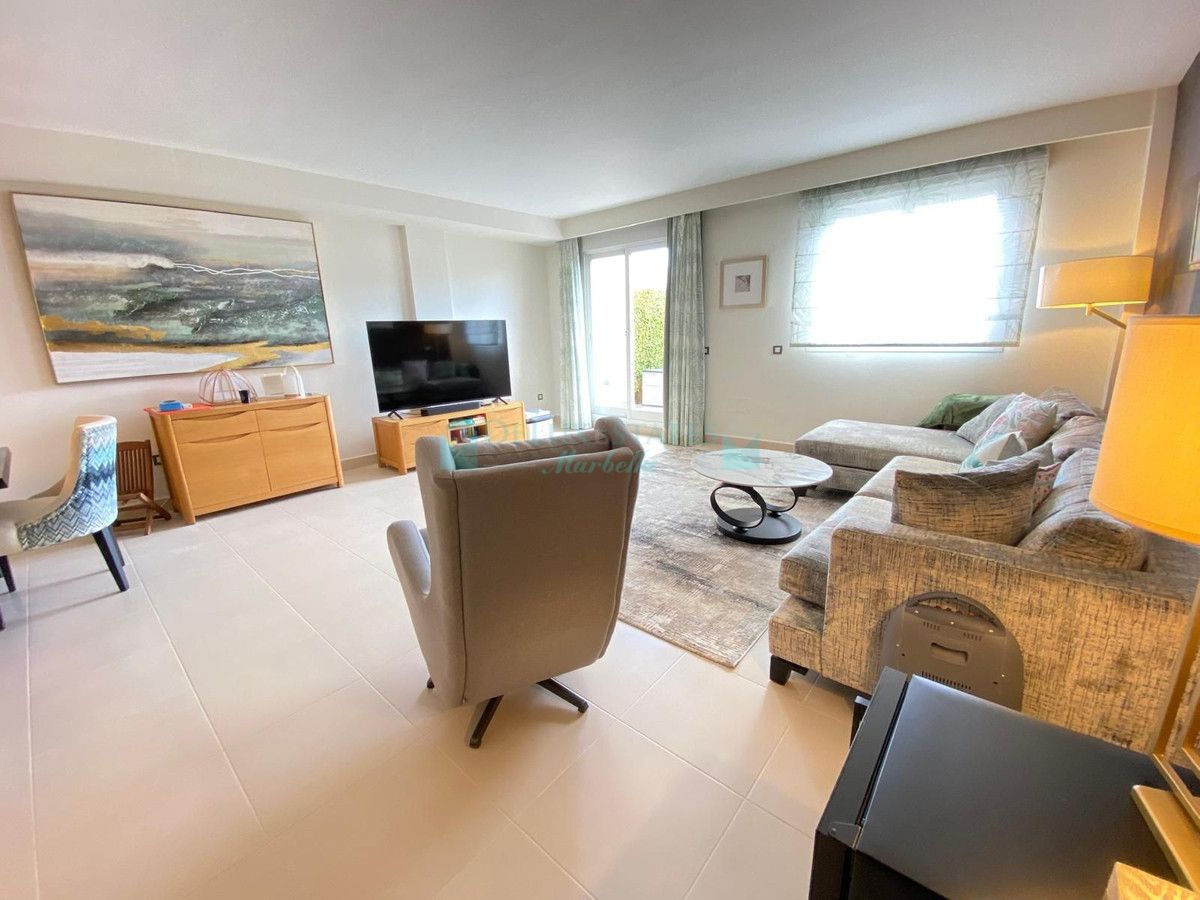 Town House for sale in Estepona