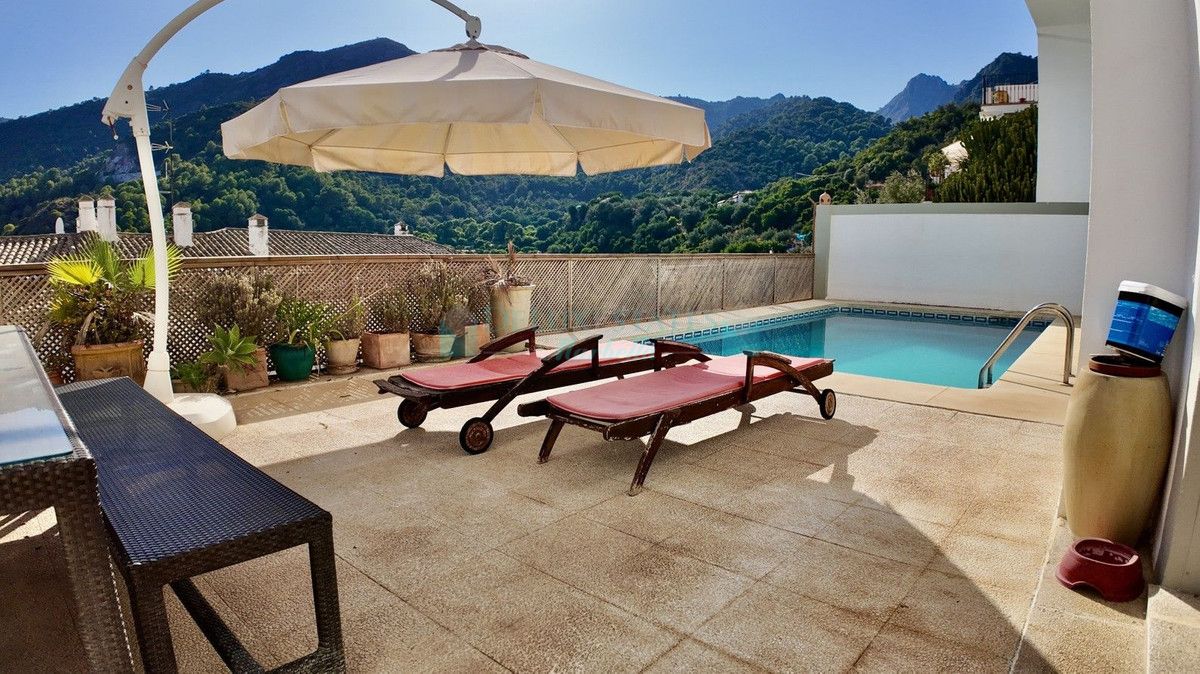 Villa for sale in Ojen