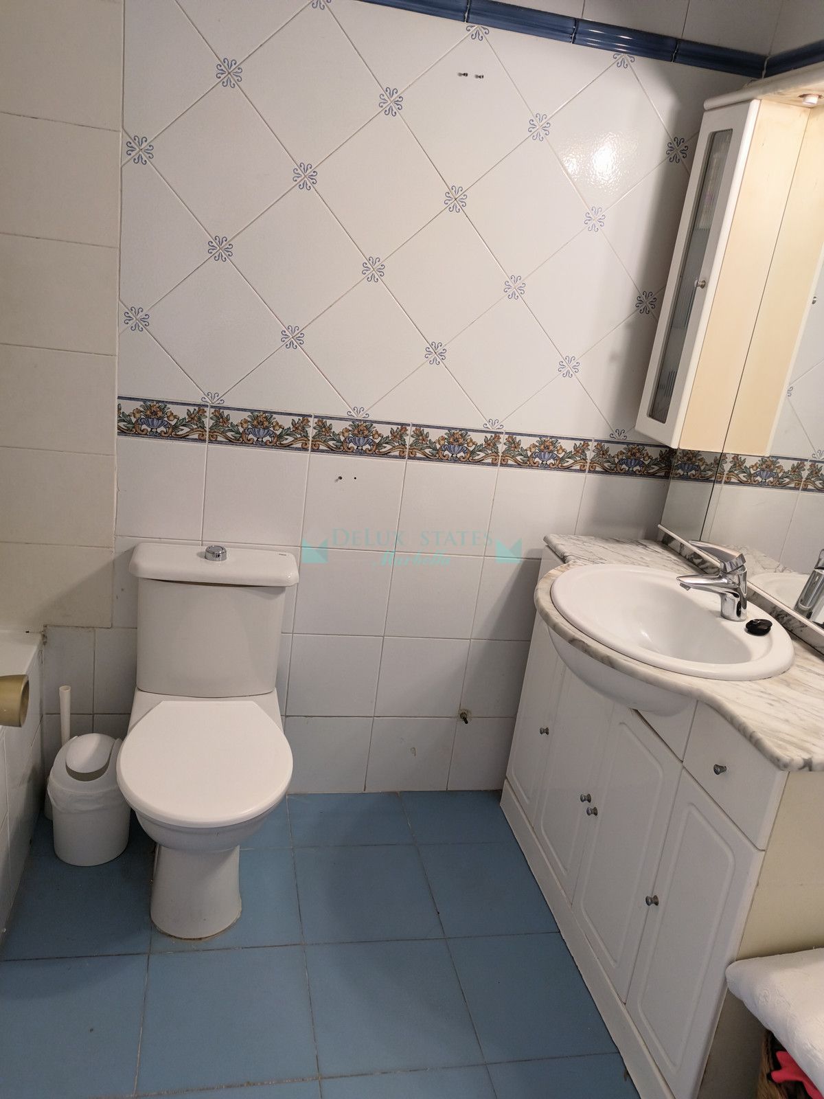 Villa Pareada en venta en Elviria, Marbella Este