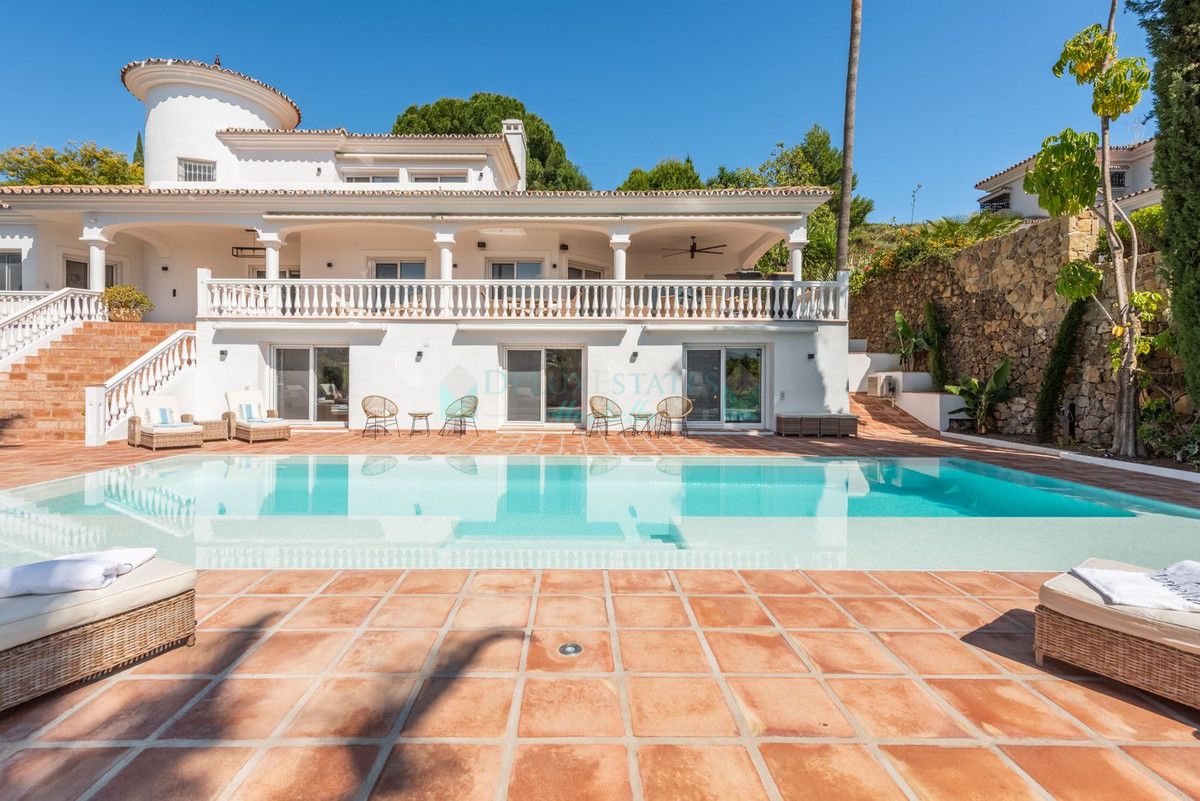 Town House for sale in El Paraiso, Estepona