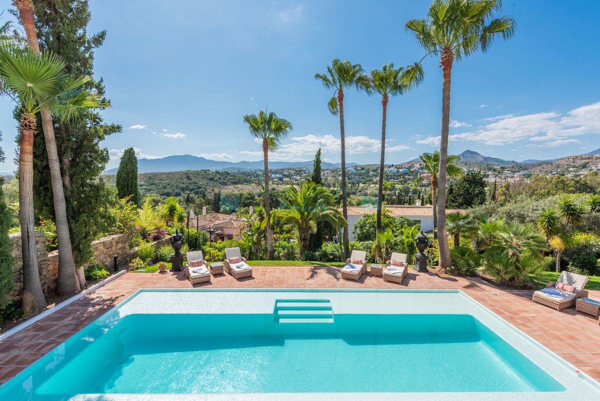 Town House for sale in El Paraiso, Estepona