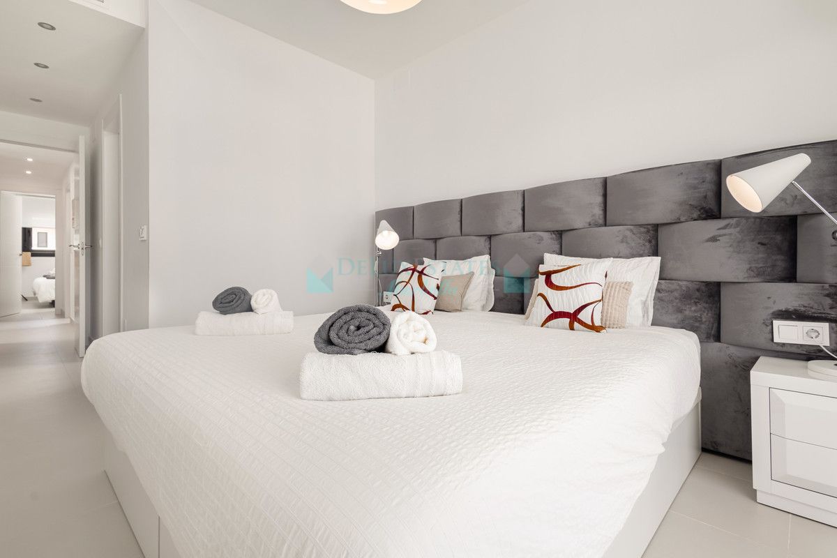 Apartamento en venta en Estepona