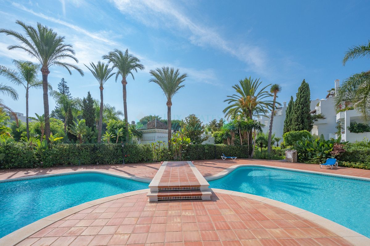 Ground Floor Apartment for sale in Marbella Golden Mile