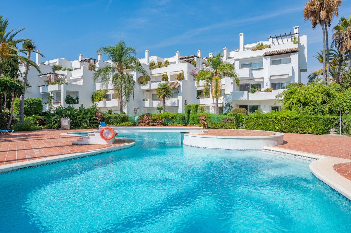 Ground Floor Apartment for sale in Marbella Golden Mile