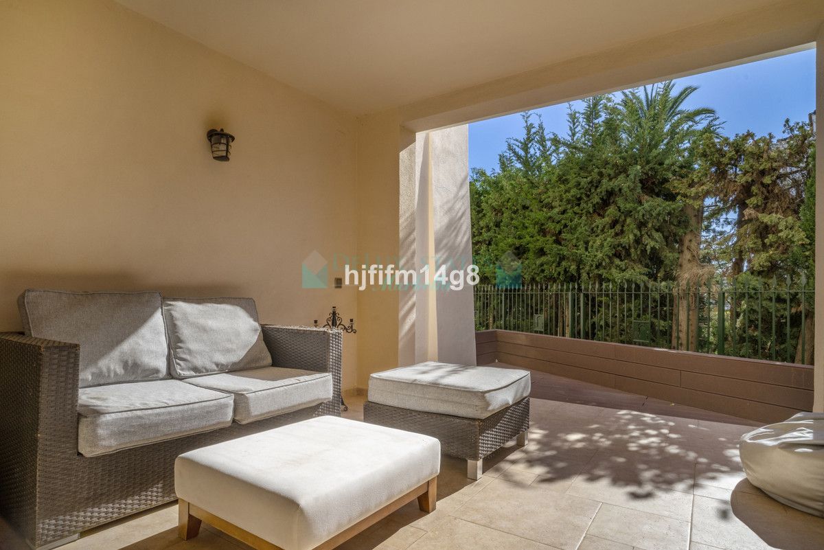 Ground Floor Apartment for sale in Nueva Andalucia