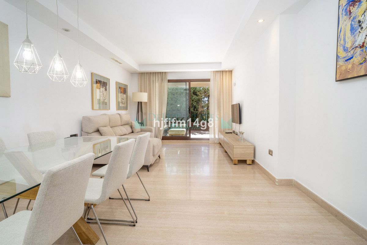 Ground Floor Apartment for sale in Nueva Andalucia