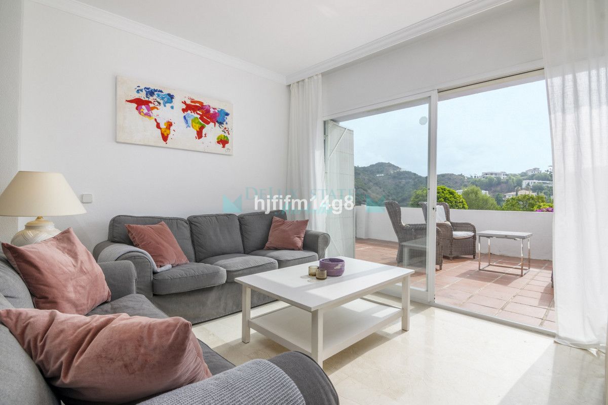 Apartment for sale in La Quinta, Benahavis