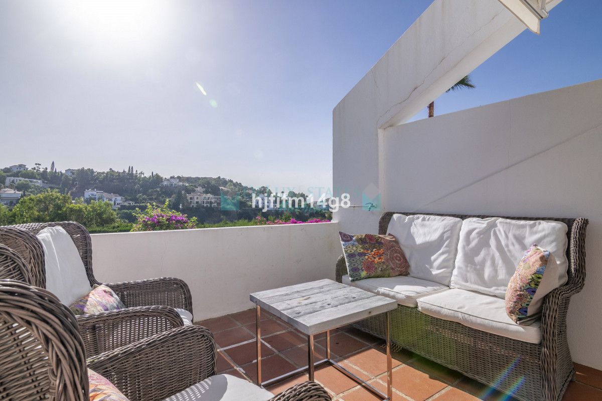 Apartment for sale in La Quinta, Benahavis