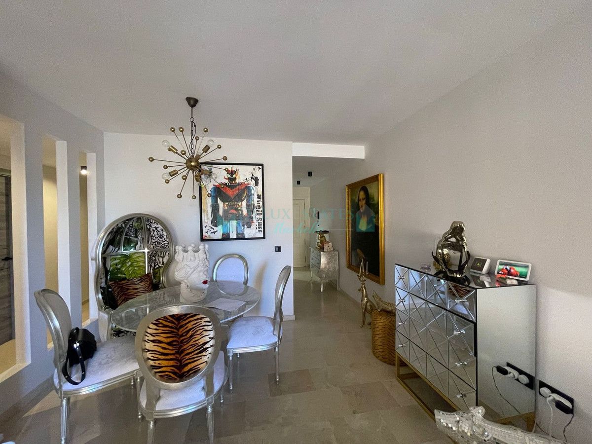 Apartamento en venta en La Quinta, Benahavis