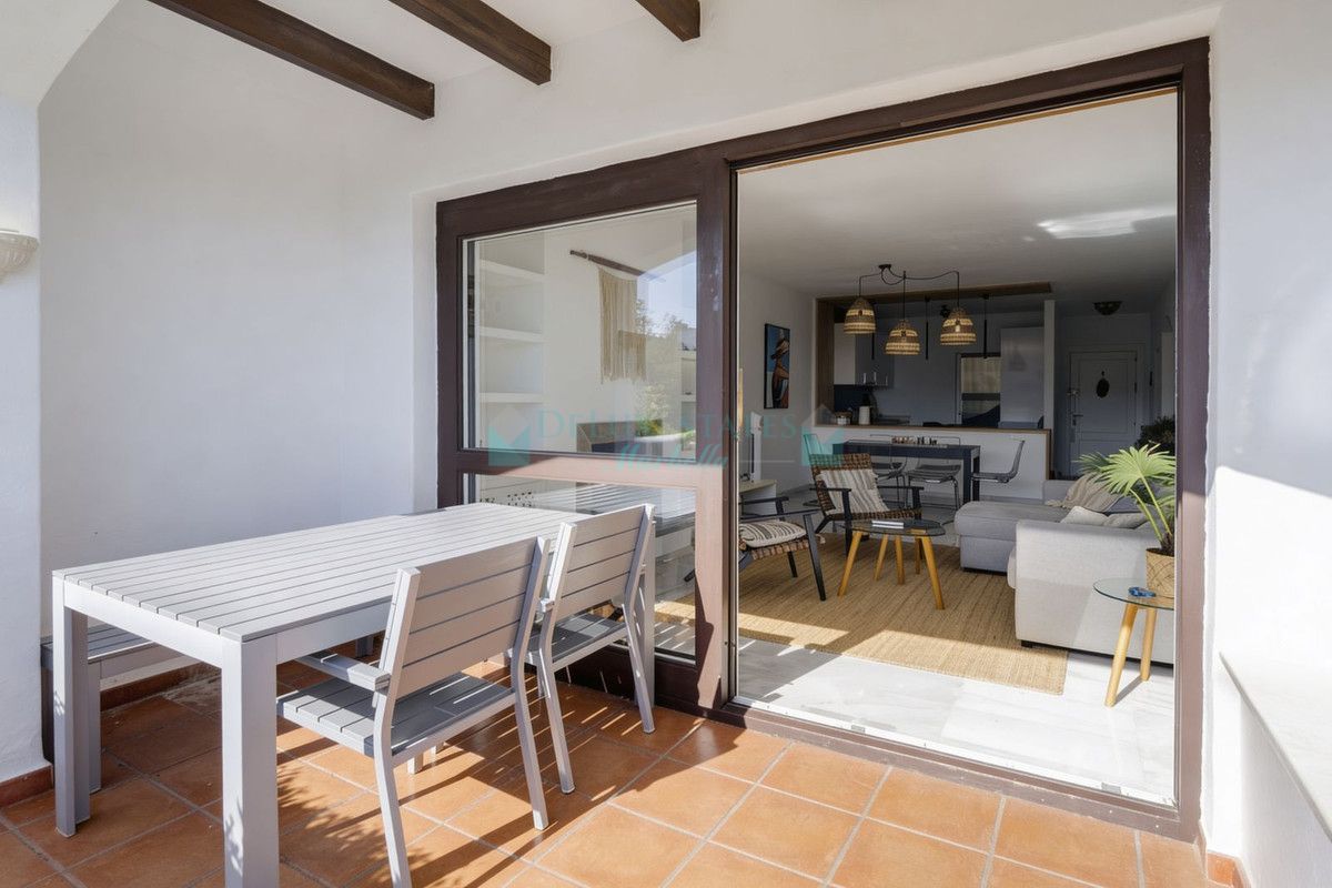 Ground Floor Apartment for sale in Los Arqueros, Benahavis