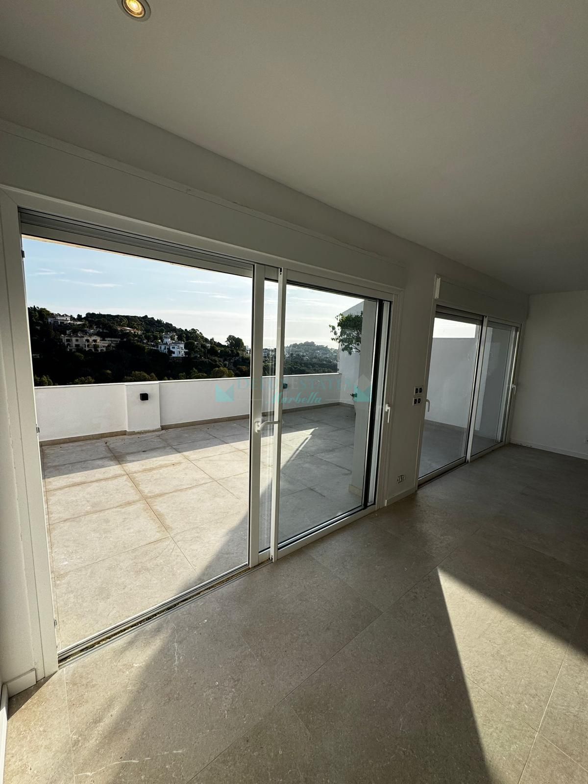 Ground Floor Apartment for sale in Benahavis