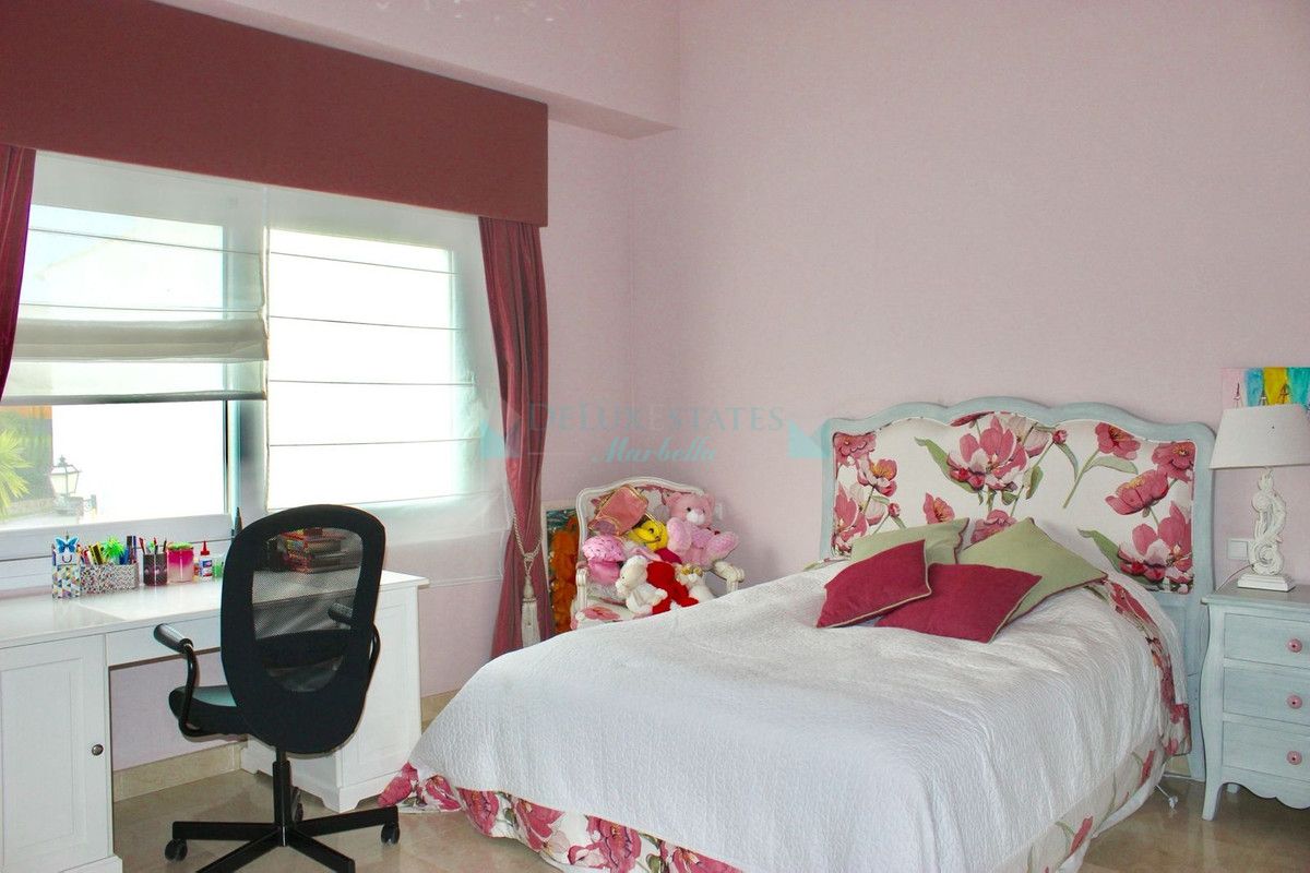 Adosado en alquiler en Costalita, Estepona