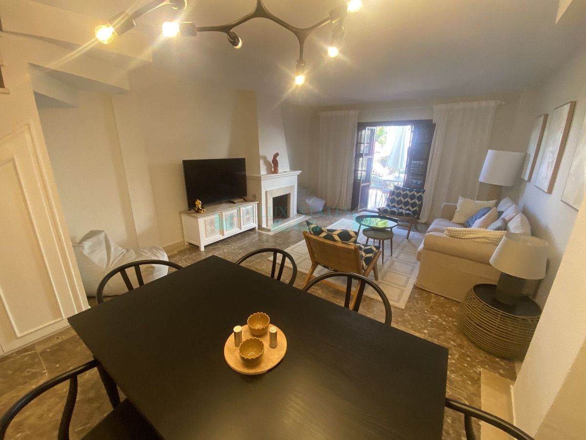 Town House for rent in Estepona