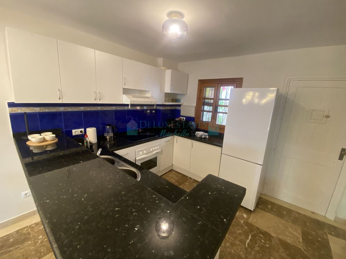Town House for rent in Estepona