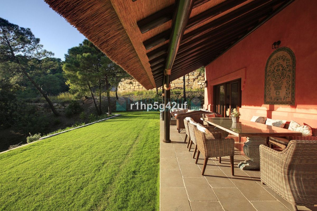 Villa en venta en Benahavis