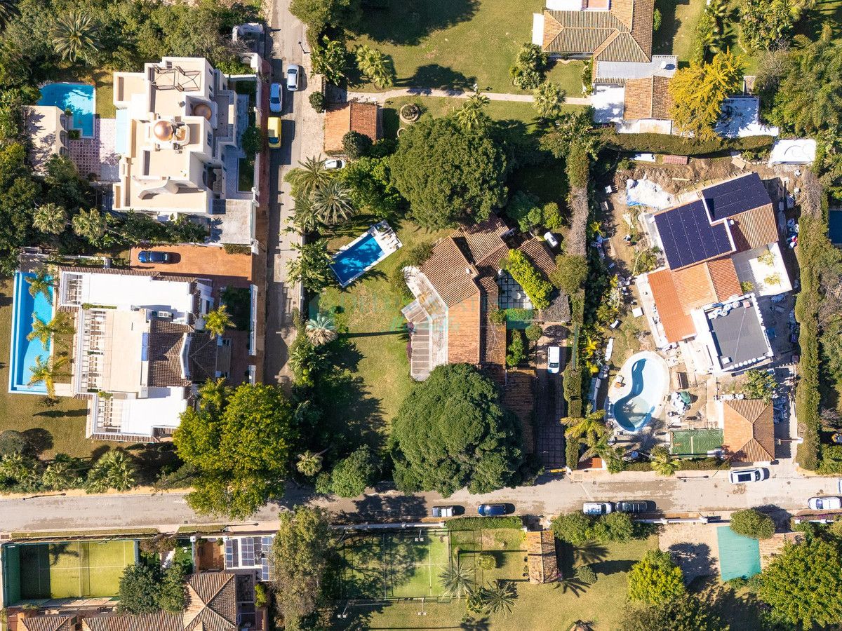 Villa en venta en Guadalmina Baja, San Pedro de Alcantara