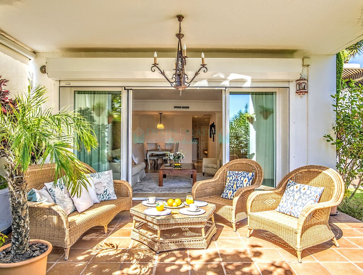 Villa Pareada en alquiler en Marbella Golden Mile