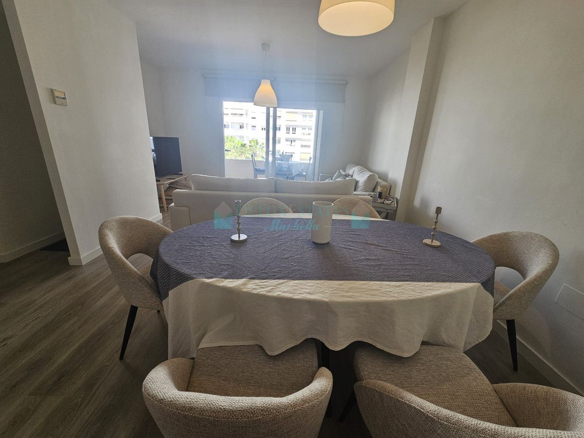 Apartment for sale in La Campana, Nueva Andalucia