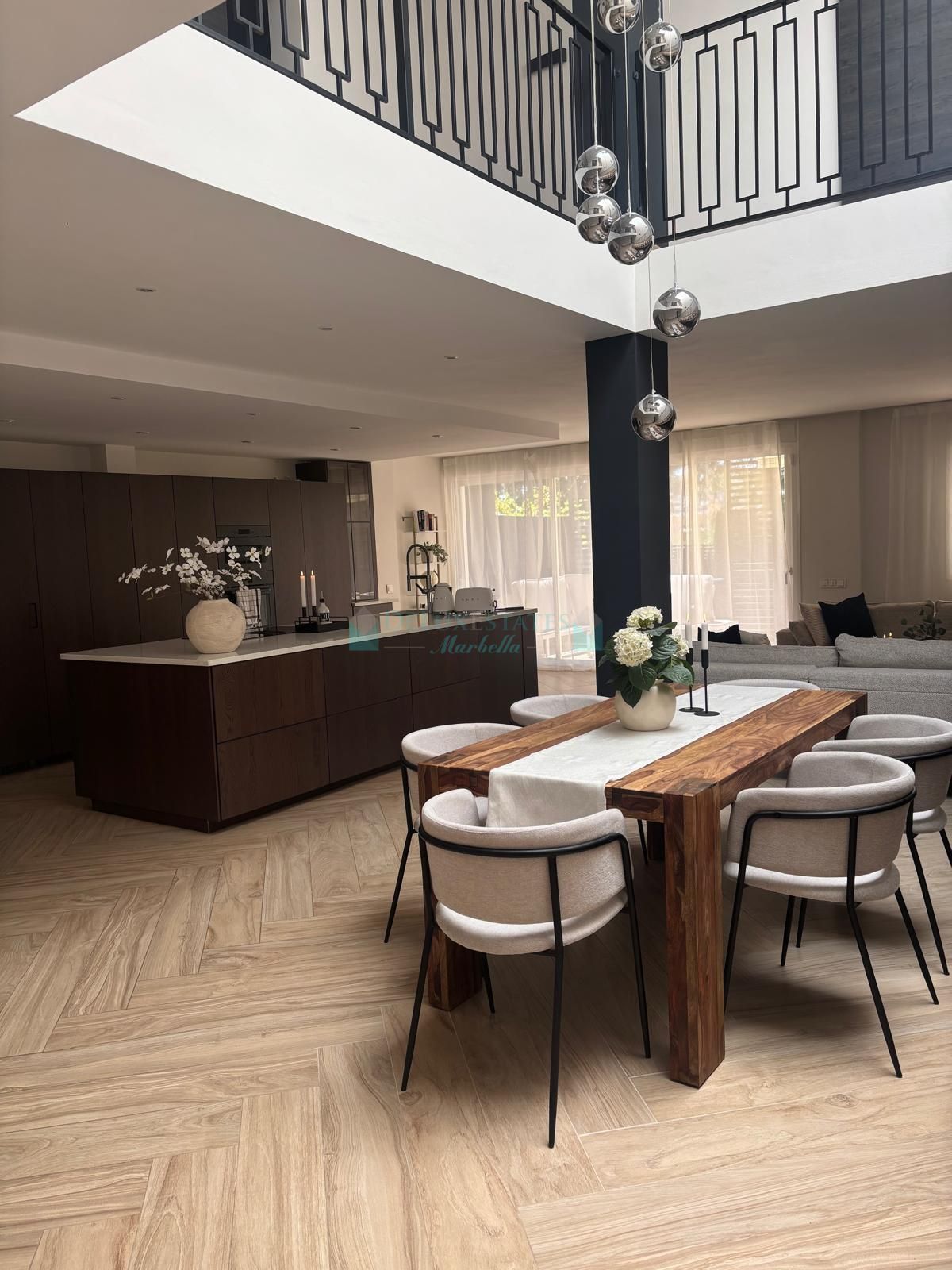 Adosado en venta en Atalaya, Estepona