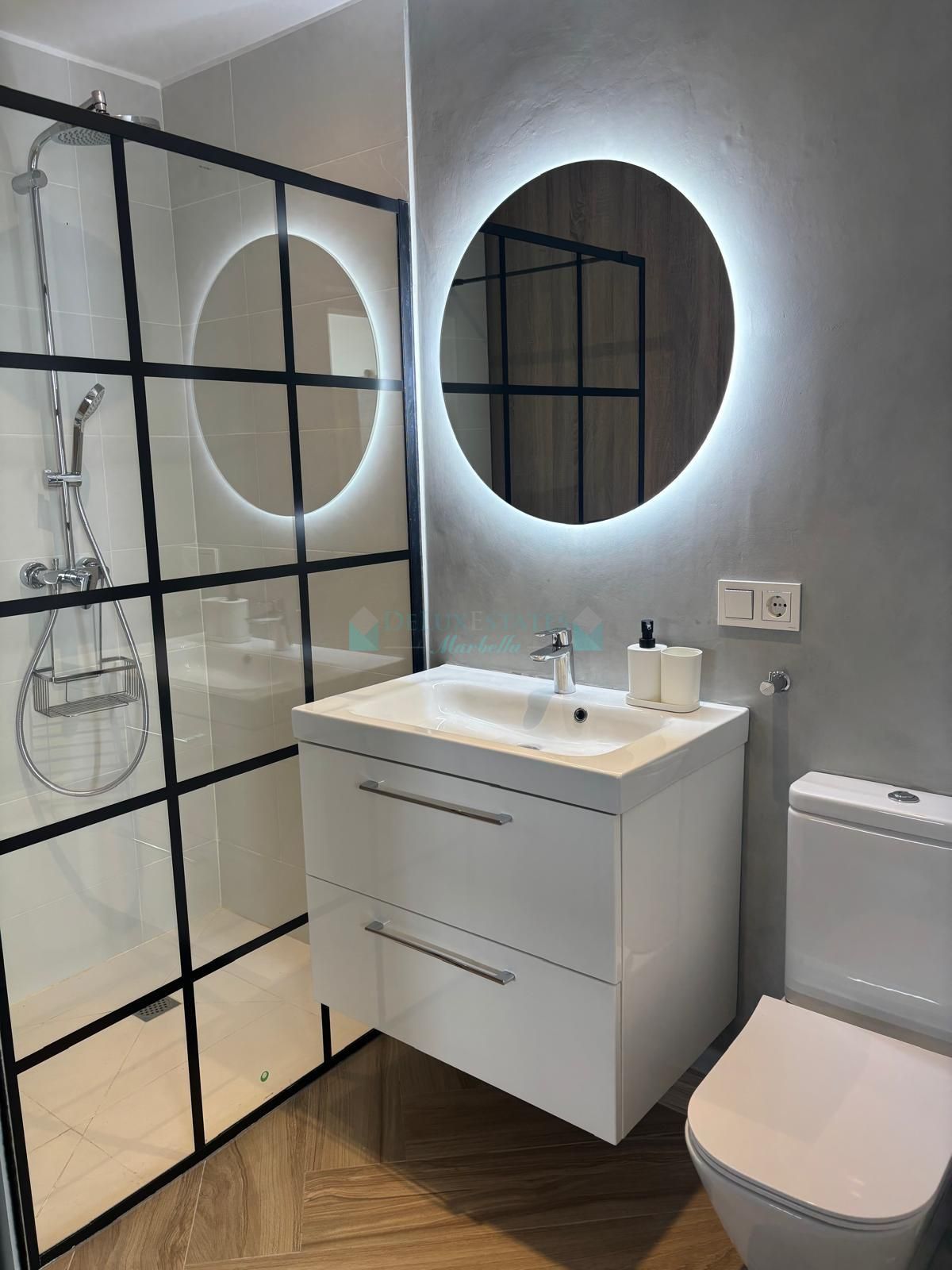 Adosado en venta en Atalaya, Estepona