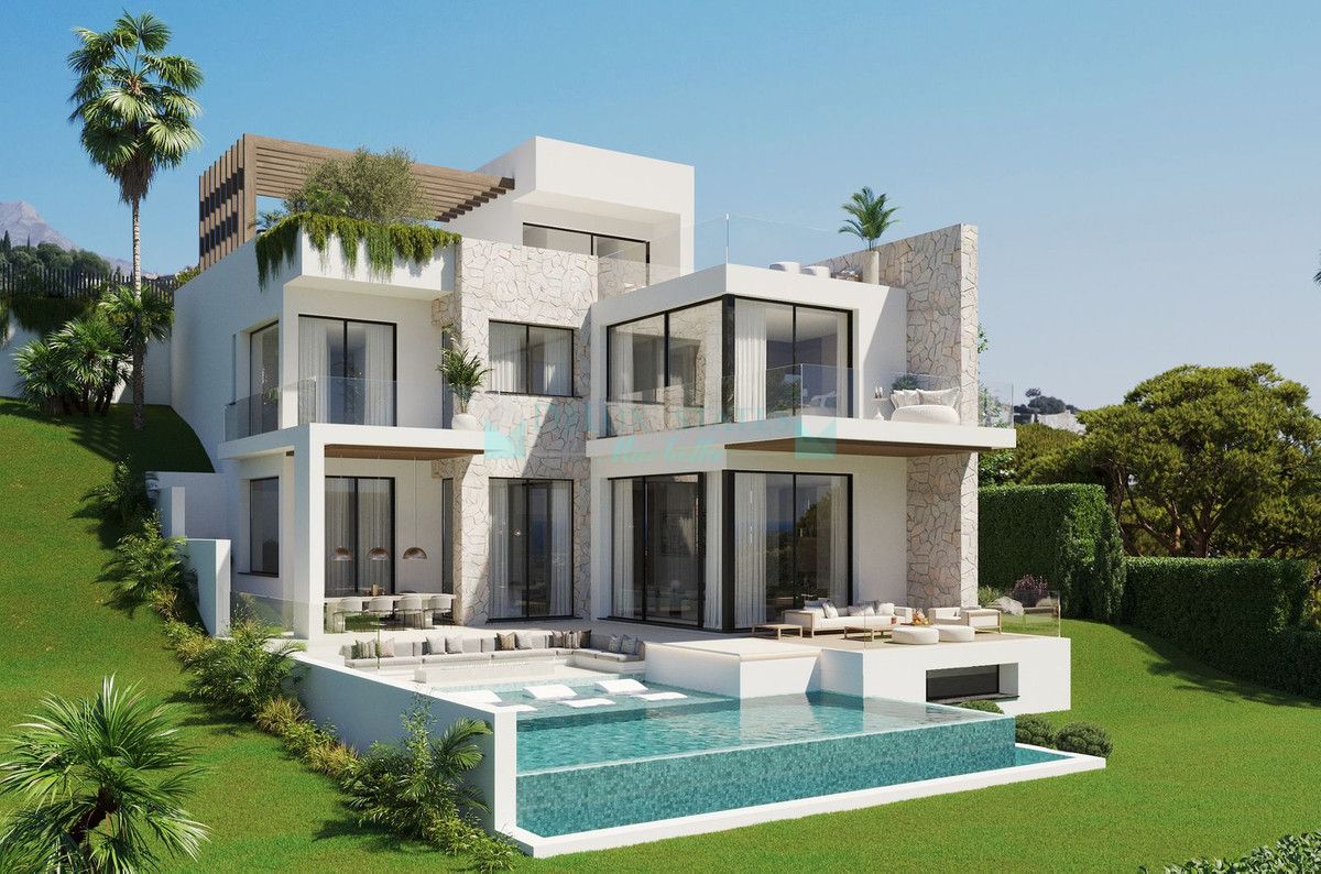 Villa en venta en Elviria, Marbella Este