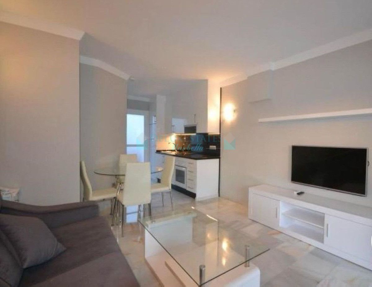 Adosado en venta en La Reserva de Marbella, Marbella Este