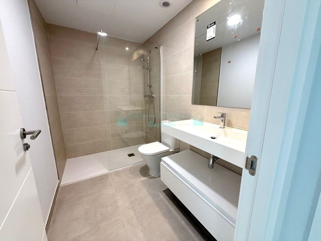 Apartment for sale in Estepona