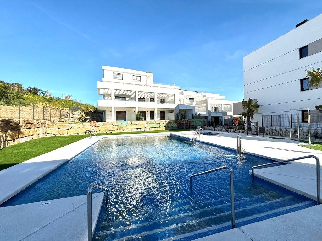 Apartment for sale in Estepona