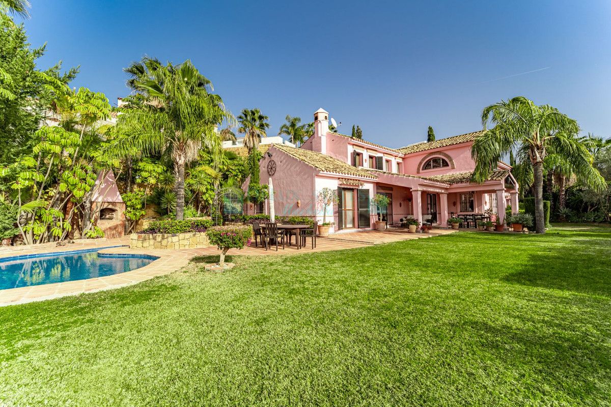 Villa en venta en Benahavis