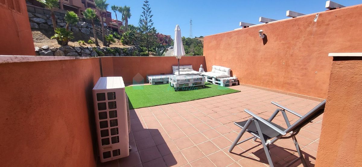 Penthouse for sale in La Reserva de Marbella, Marbella East