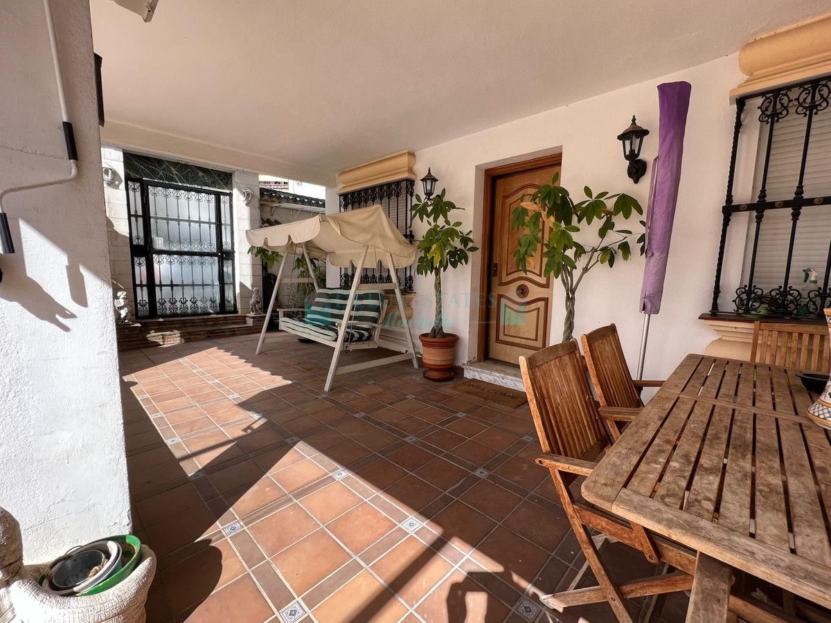 Villa Pareada en venta en Nueva Andalucia