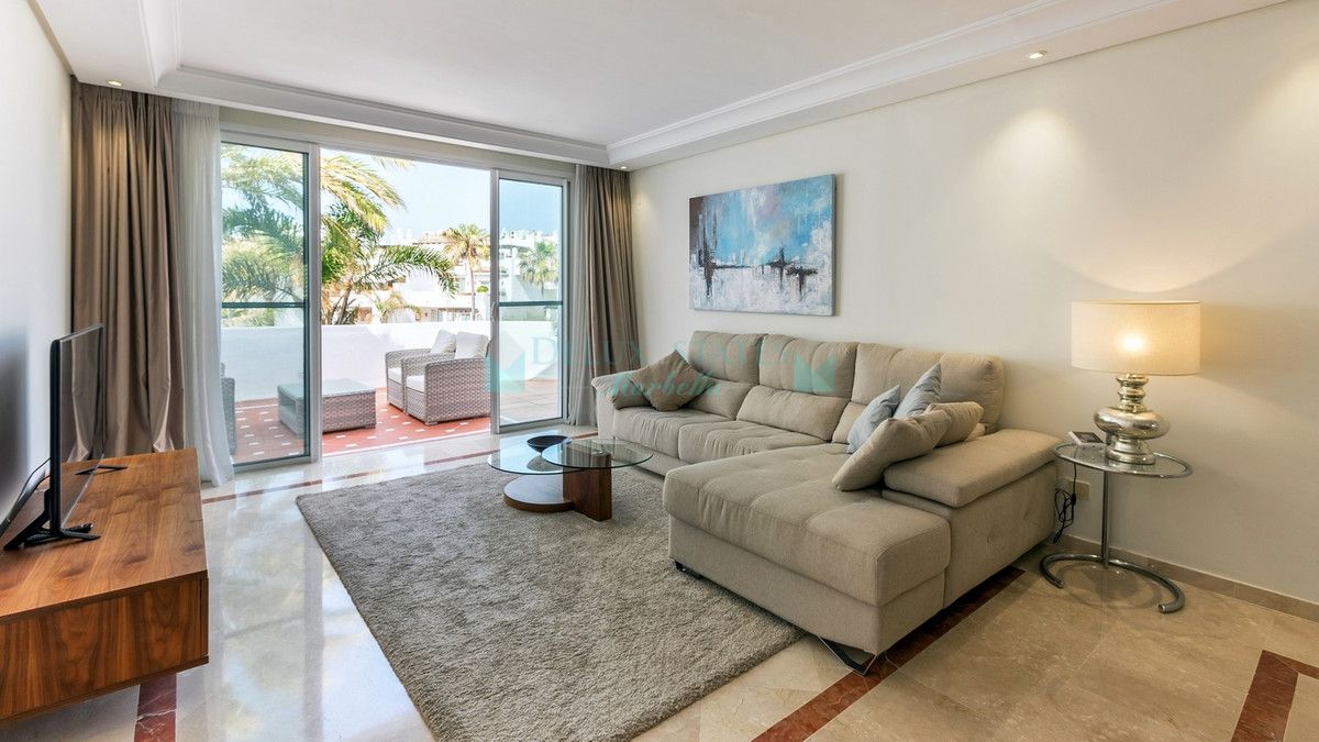 Penthouse for rent in Marbella - Puerto Banus