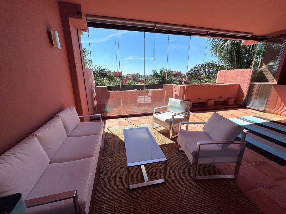 Apartment for sale in Estepona