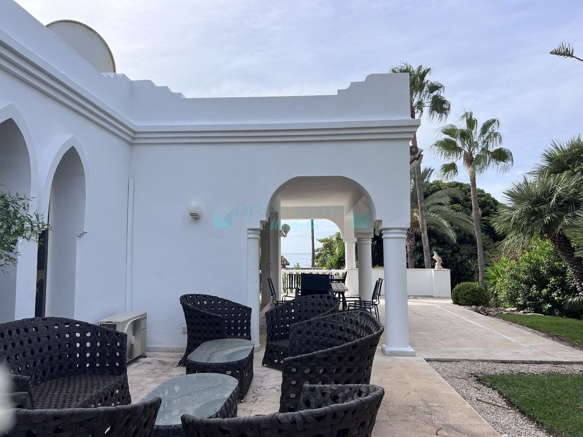 Villa en venta en Bahia de Marbella, Marbella Este