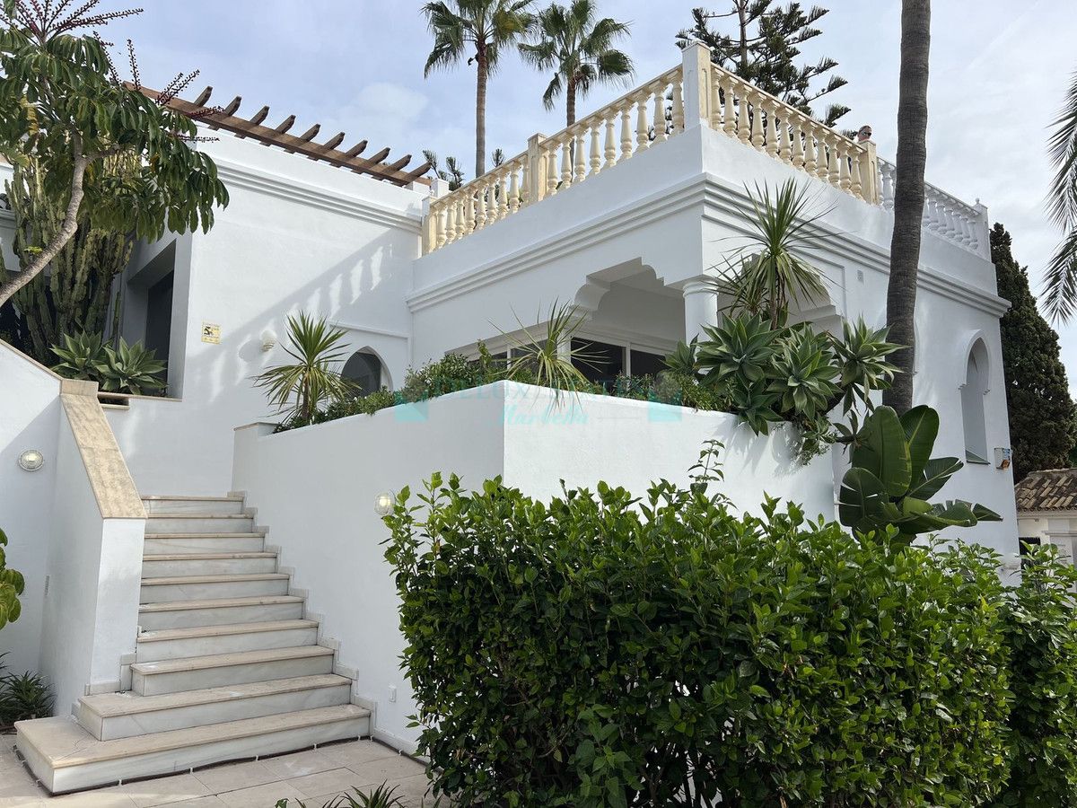 Villa en venta en Bahia de Marbella, Marbella Este