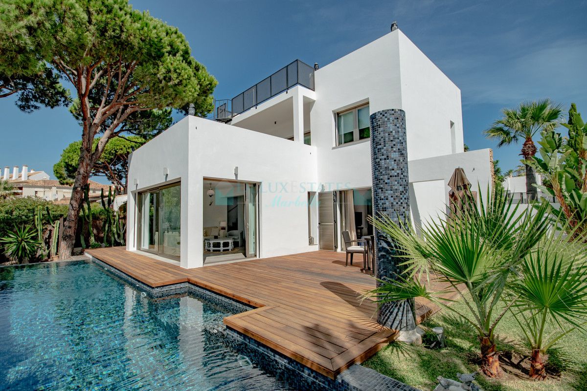 Villa for rent in Las Chapas, Marbella East