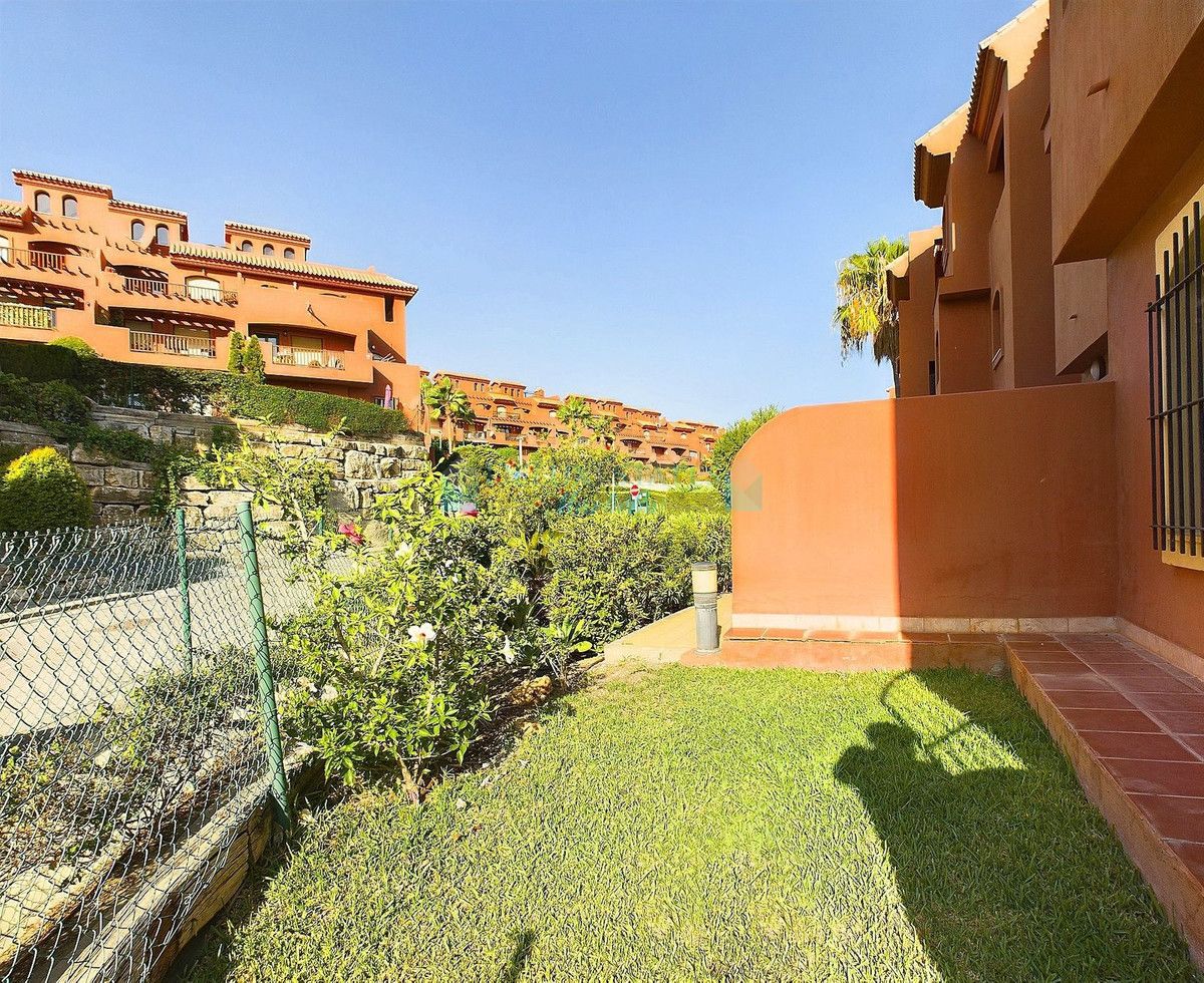 Apartamento Planta Baja en venta en Estepona