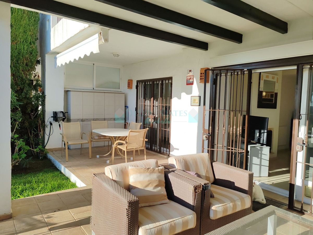 Ground Floor Apartment for sale in La Quinta, Benahavis