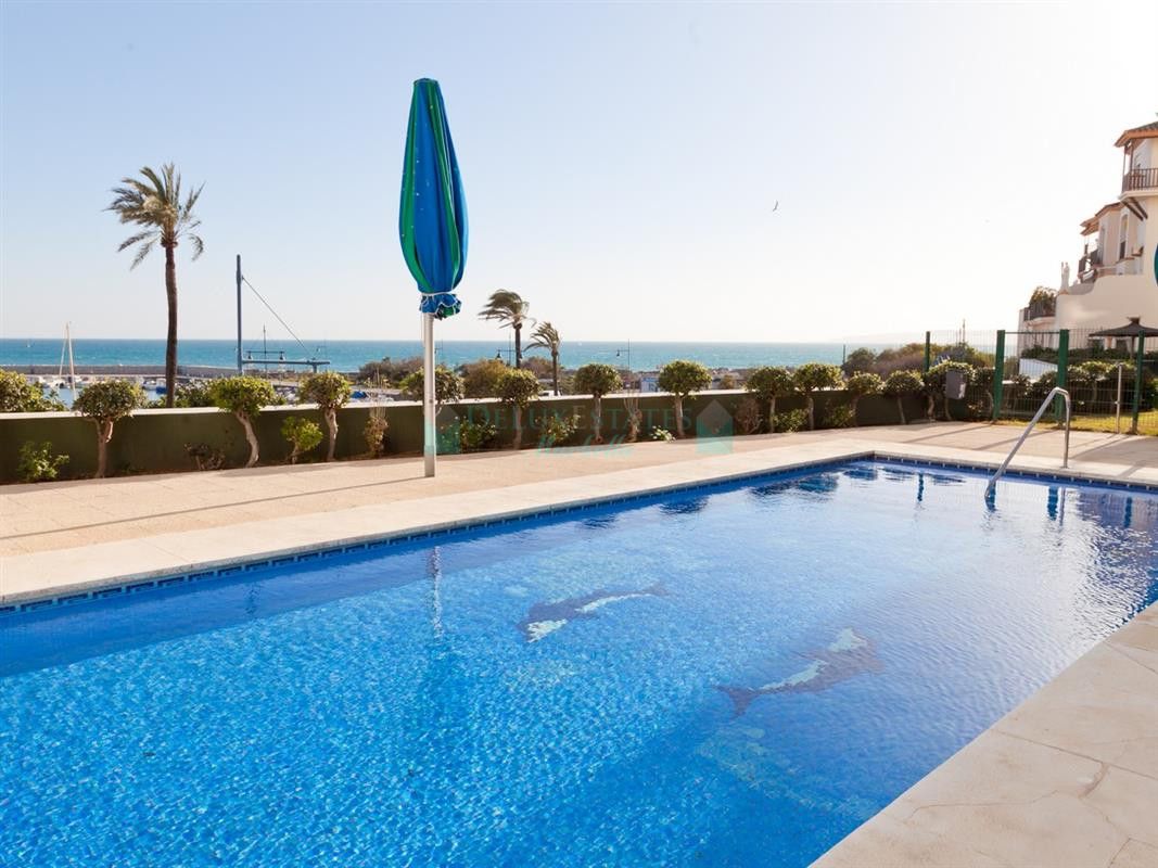 Apartamento en alquiler en Estepona