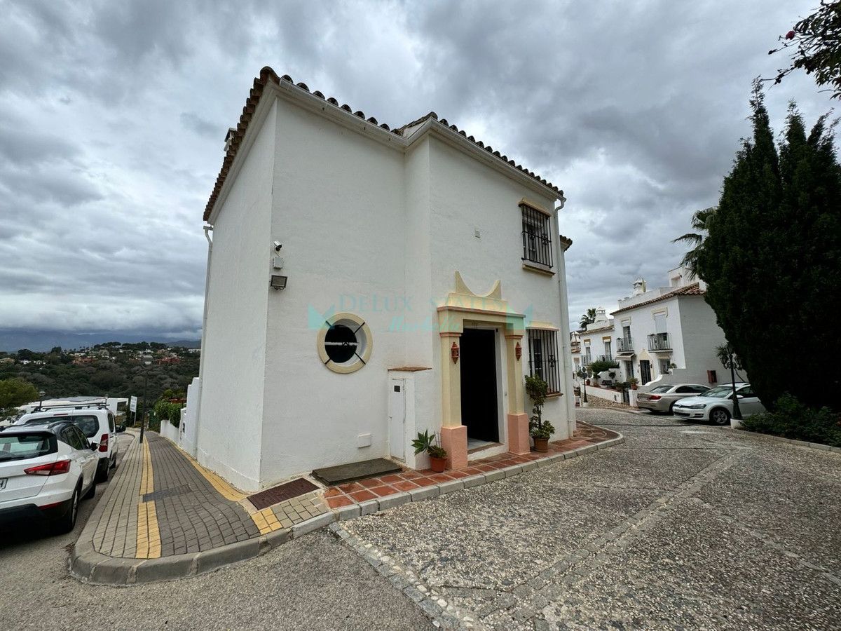 Adosado en venta en Cabopino, Marbella Este