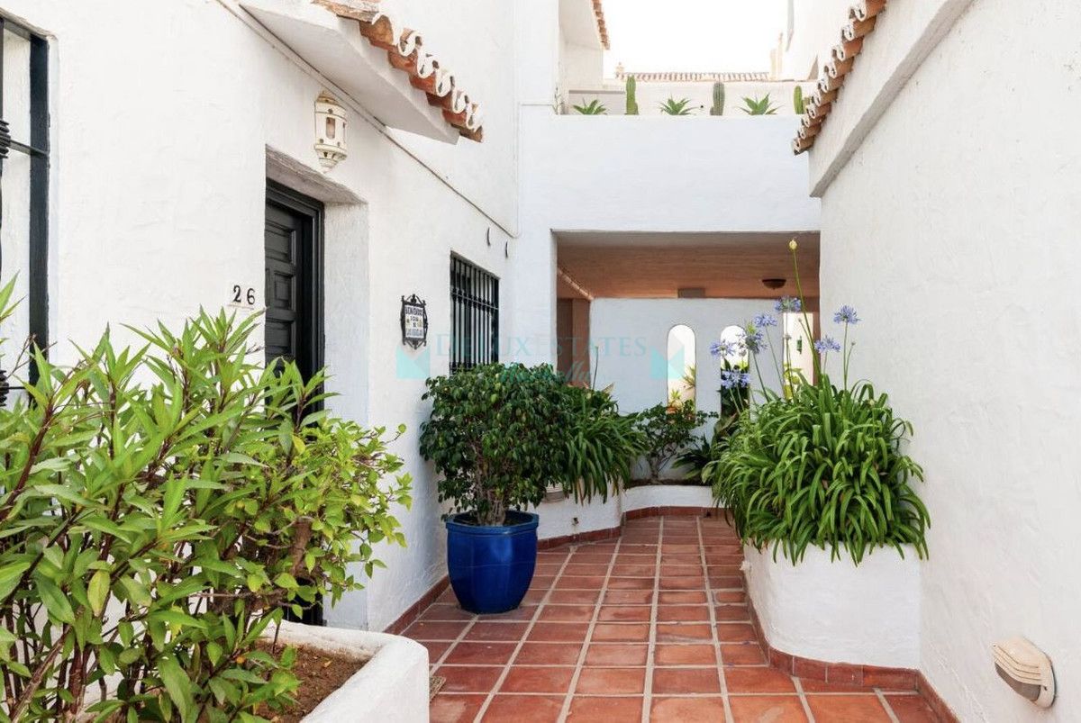 Apartamento Planta Baja en alquiler en Marbella